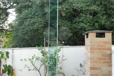Casa à venda com 3 quartos, sendo 1 suíte, no condomínio Reserva das Flores - Casas, Guarulhos - SP