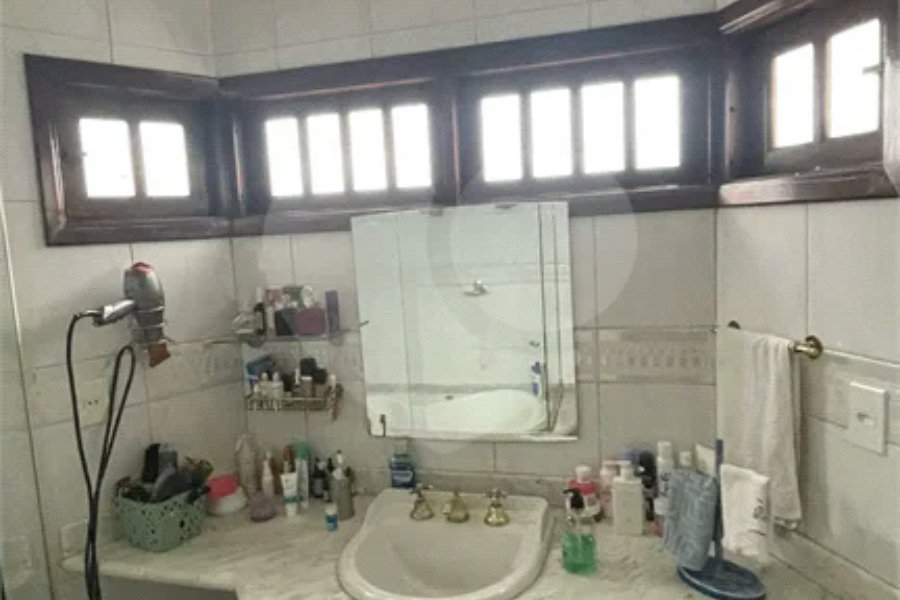 Sobrado à venda com 4 quartos, sendo 2 suítes, em Mandaqui, São Paulo, SP