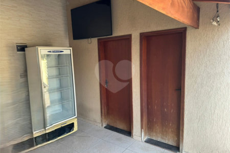 Casa à venda com 4 quartos, sendo 1 suíte, em Vila Santana, Sorocaba, SP