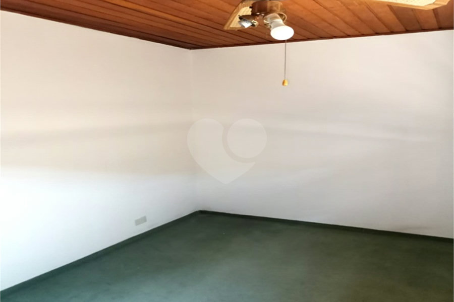 Sobrado à venda com 4 quartos, sendo 1 suíte, em Vila Nova Mazzei, São Paulo, SP