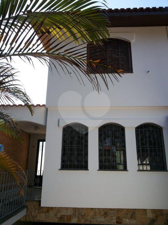 Casa à venda com 3 quartos, sendo 1 suíte,  em Vila Irmãos Arnoni, São Paulo, SP