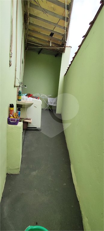Casa à venda com 5 quartos, sendo 3 suítes, no condomínio Village Texeira Campos, Rio de Janeiro - RJ
