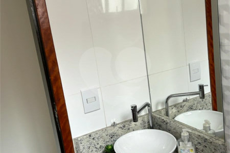 Casa à venda com 3 quartos, sendo 1 suíte,  no Centro, Mogi das Cruzes, SP