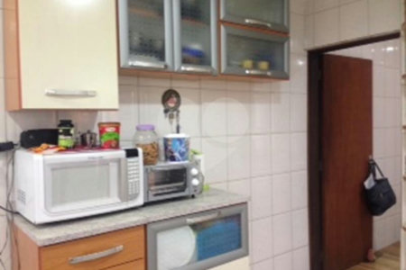 Sobrado à venda com 3 quartos, sendo 1 suíte, em Jardim Monte Kemel, São Paulo, SP