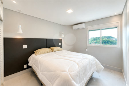 Apartamento à venda com 5 suítes em Parque Enseada, Guarujá, SP