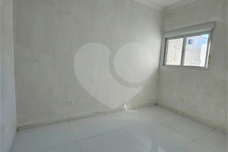 Casa Térrea à venda com 3 quartos, sendo 1 suíte,  em Villa Di Cesar, Mogi das Cruzes, SP