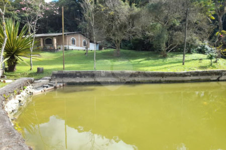 Sítio à venda com 4 quartos no Centro, Nazaré Paulista, SP