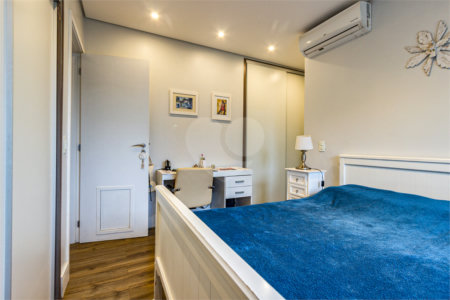 Apartamento à venda com 2 quartos, sendo 1 suíte,  em Jardim das Acácias, São Paulo, SP