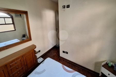 Casa à venda com 3 quartos, sendo 1 suíte,  no condomínio Conjunto Residencial Independencia, São Paulo - SP