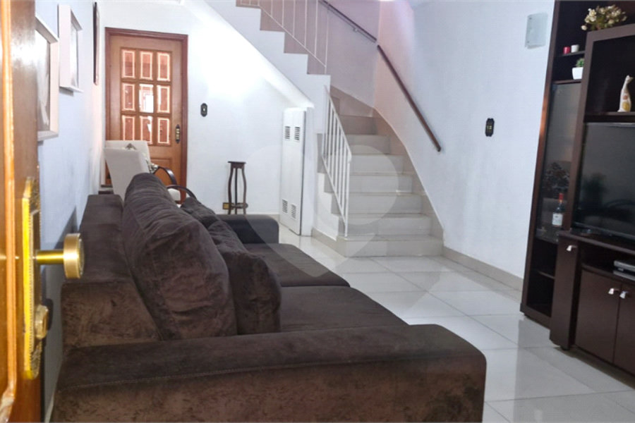 Sobrado à venda com 2 quartos, sendo 1 suíte,  em Vila Guilherme, São Paulo, SP