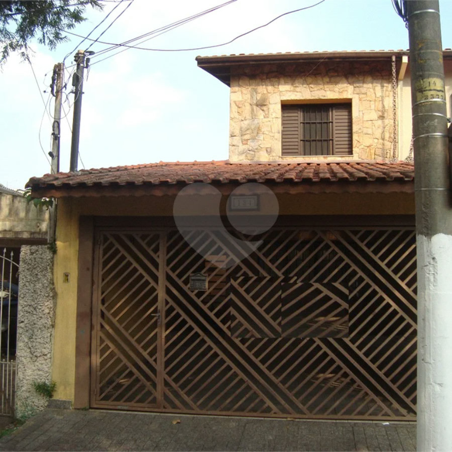 Sobrado à venda com 3 suítes em Vila Vitório Mazzei, São Paulo, SP