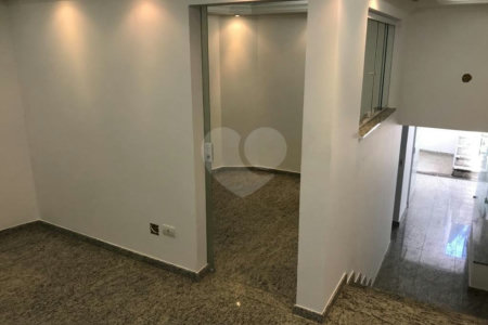 Sobrado à venda com 5 quartos, sendo 4 suítes, em Jardim Franca, São Paulo, SP
