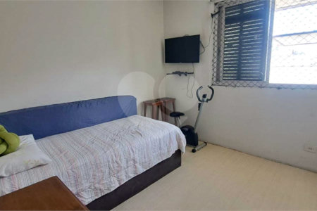 Apartamento à venda com 3 quartos, sendo 1 suíte, em Vila Uberabinha, São Paulo, SP