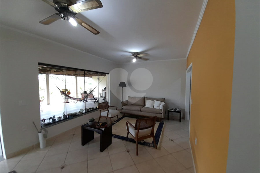 Casa à venda com 3 quartos, sendo 1 suíte, em Área Rural de Serra Negra, Serra Negra, SP