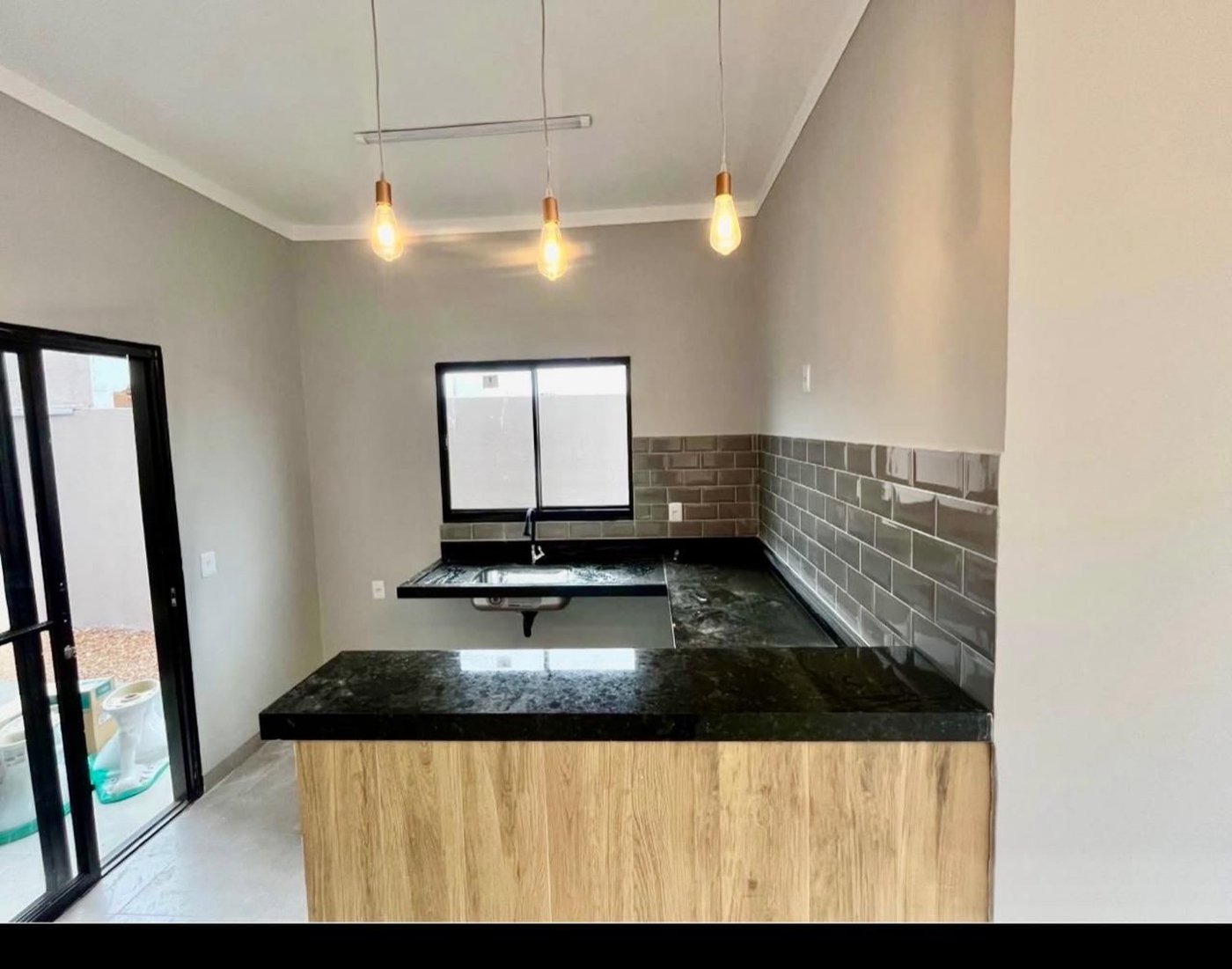 Casa à venda com 2 quartos, sendo 1 suíte,  em Bela Vista da Lagoa, Três Lagoas, MS