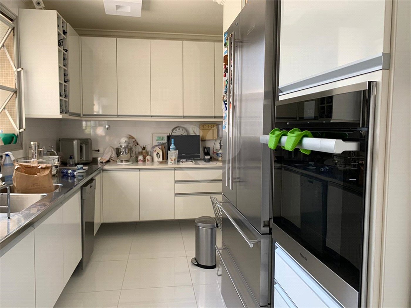 Apartamento à venda com 3 quartos, sendo 1 suíte, em Itaim Bibi, São Paulo, SP