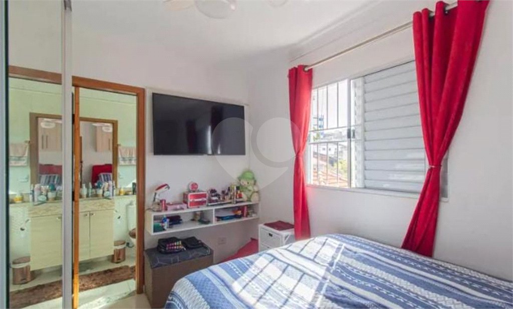 Casa à venda com 2 suítes no condomínio Residencial Flor de Lis, São Paulo - SP