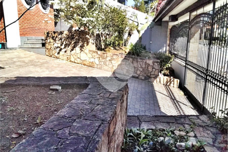 Sobrado à venda com 4 quartos, sendo 2 suítes, em Jardim São Bento, São Paulo, SP