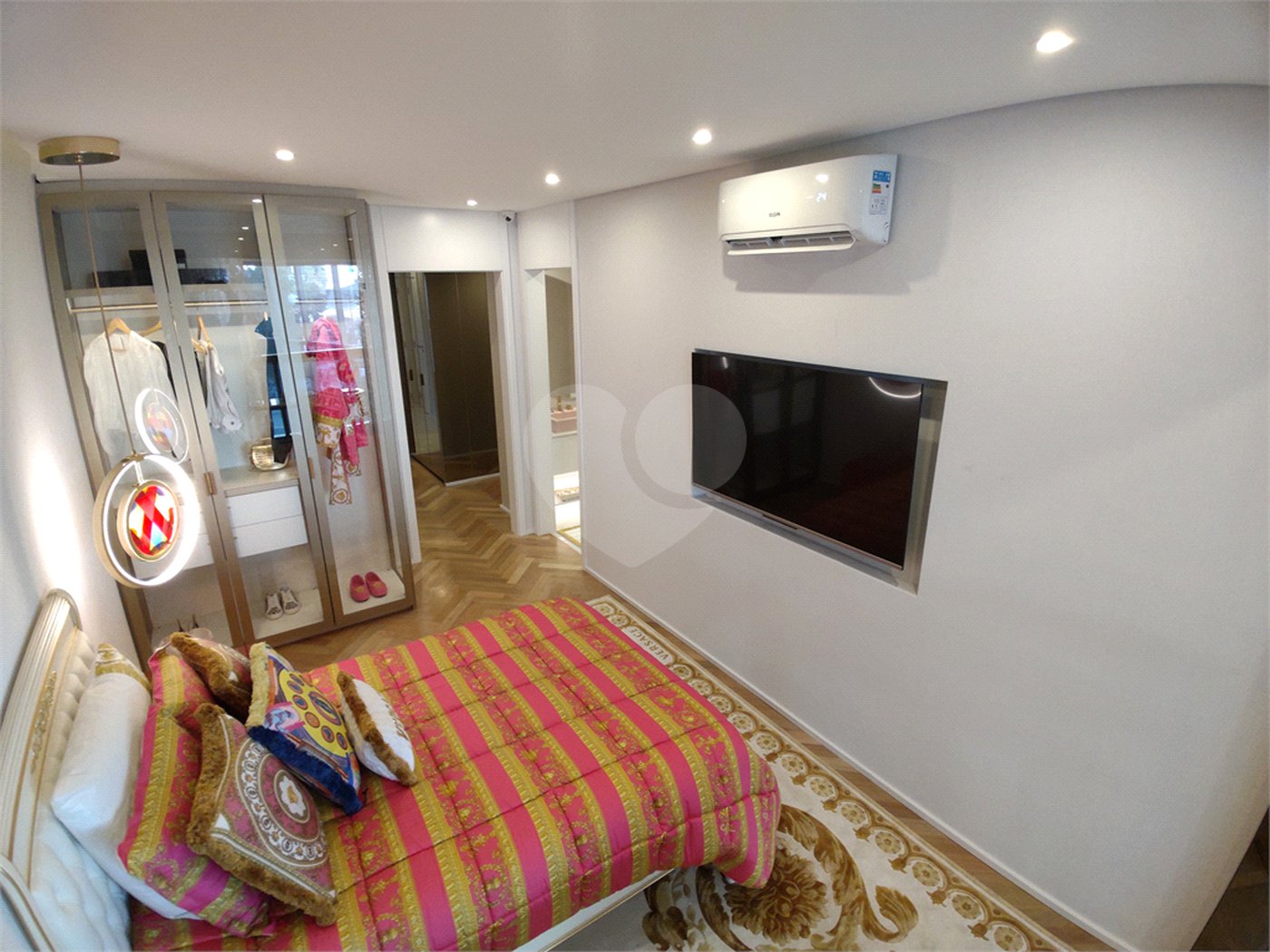 Apartamento à venda com 4 suítes em Moema, São Paulo, SP