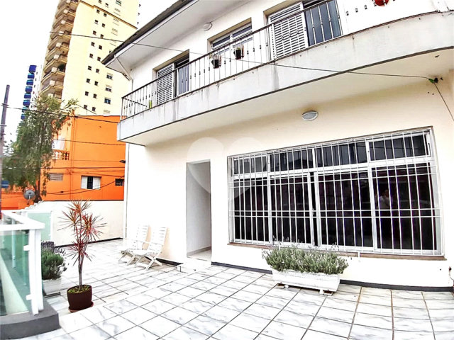 Sobrado à venda com 13 quartos, sendo 1 suíte,  em Jardim São Paulo(zona Norte), São Paulo, SP