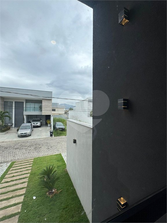 Casa à venda com 5 quartos, sendo 4 suítes, no condomínio Grand Park, Rio de Janeiro - RJ