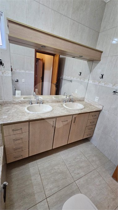 Casa para alugar com 4 quartos, sendo 2 suítes, no condomínio Portal de Itaici, Indaiatuba - SP