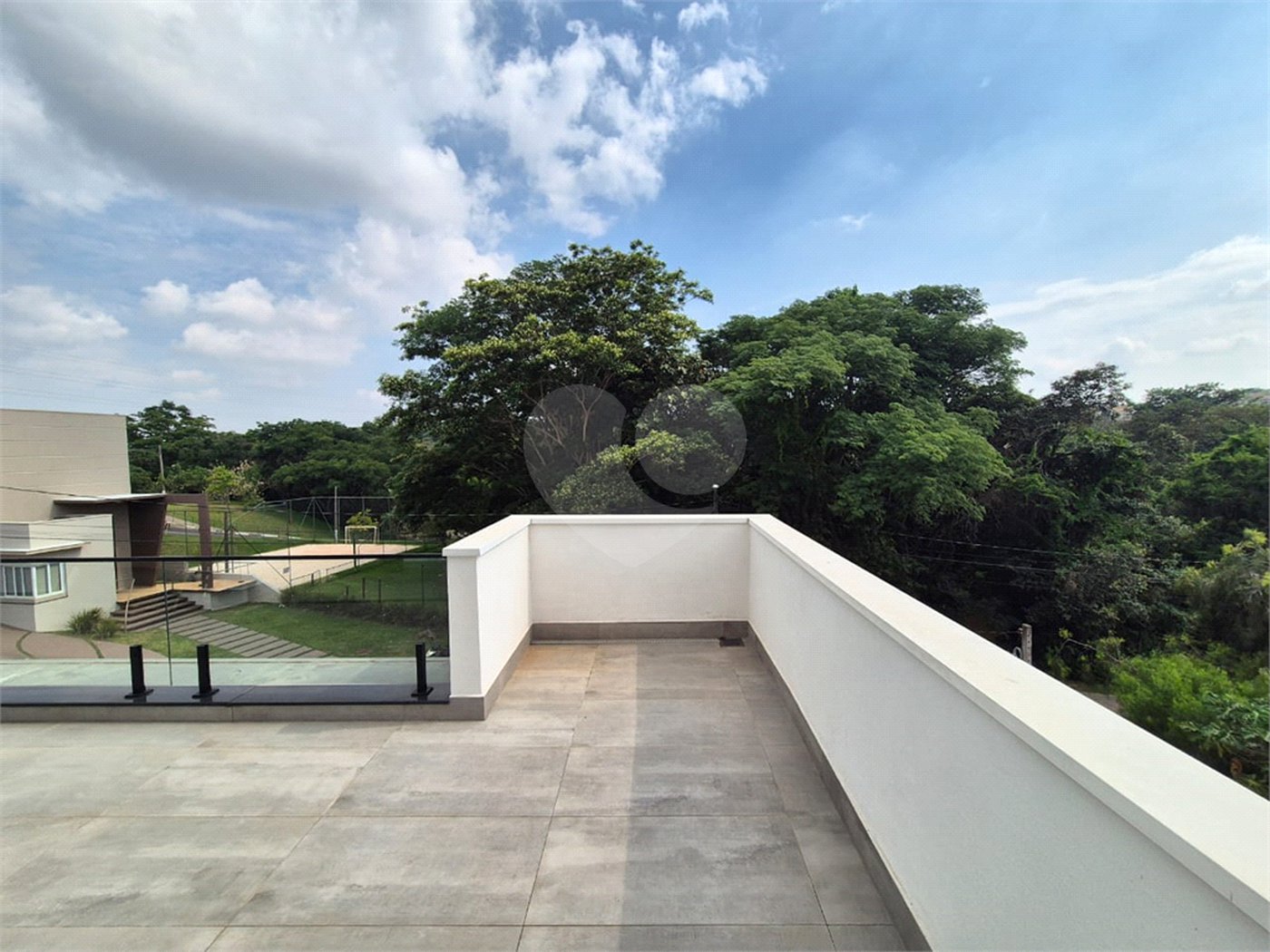 Casa à venda com 3 suítes no condomínio Terras de São Francisco, Vinhedo - SP