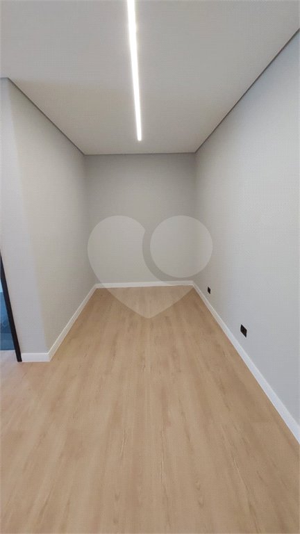 Casa à venda com 5 suítes no condomínio Figueira Garden, Atibaia - SP