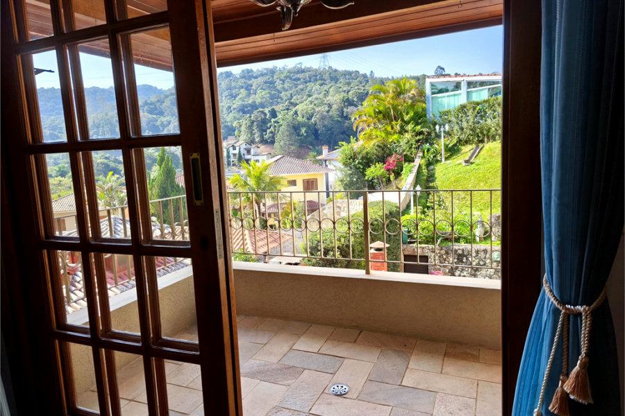 Casa à venda com 3 suítes no condomínio Jd Itatinga, São Paulo - SP