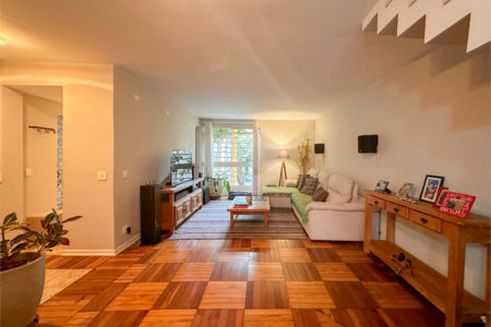 Casa à venda com 3 quartos, sendo 1 suíte,  no condomínio Barão do Triunfo, São Paulo - SP