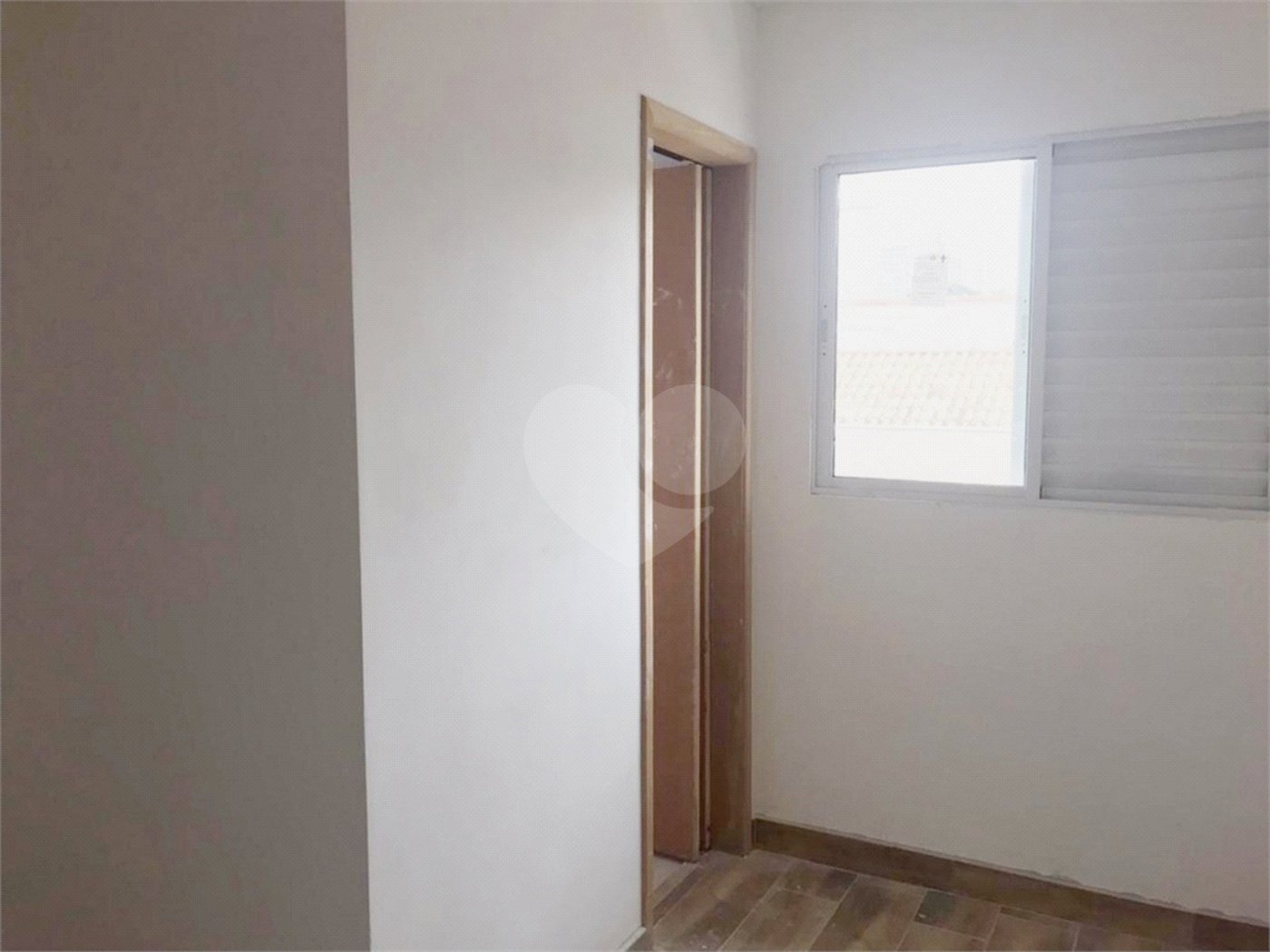 Casa à venda com 2 suítes no condomínio Residence Adelina, São Paulo - SP