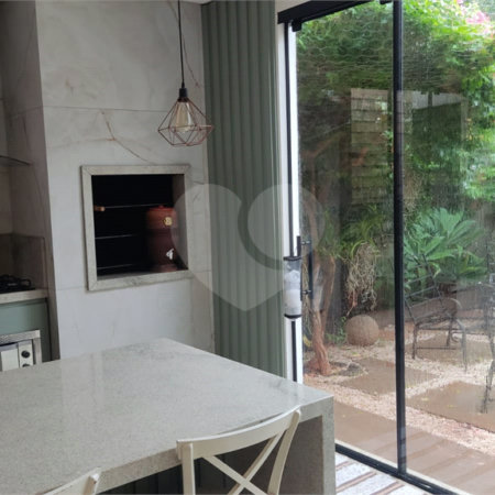 Casa à venda com 4 quartos, sendo 1 suíte,  em Bosque de Ponta Porã, Ponta Porã, MS