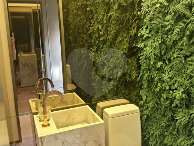 Apartamento à venda com 3 suítes em Vila Mariana, São Paulo, SP