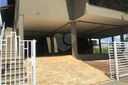 Casa à venda com 4 suítes em Nova Gardênia, Atibaia, SP