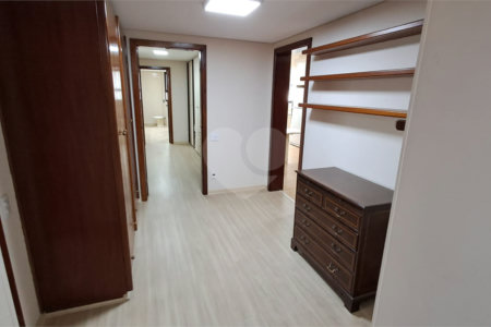 Apartamento para alugar com 4 quartos, sendo 3 suítes, em Santo Amaro, São Paulo, SP