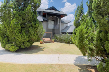 Casa à venda ou para alugar com 3 quartos, sendo 2 suítes, no condomínio Haras Paineiras, Salto - SP
