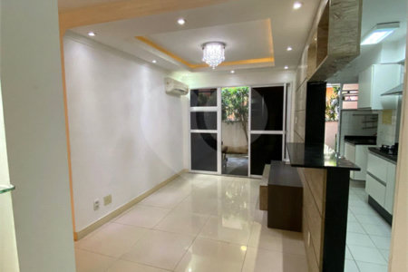 Apartamento à venda com 3 quartos, sendo 1 suíte, em Campo Grande, Rio de Janeiro, RJ