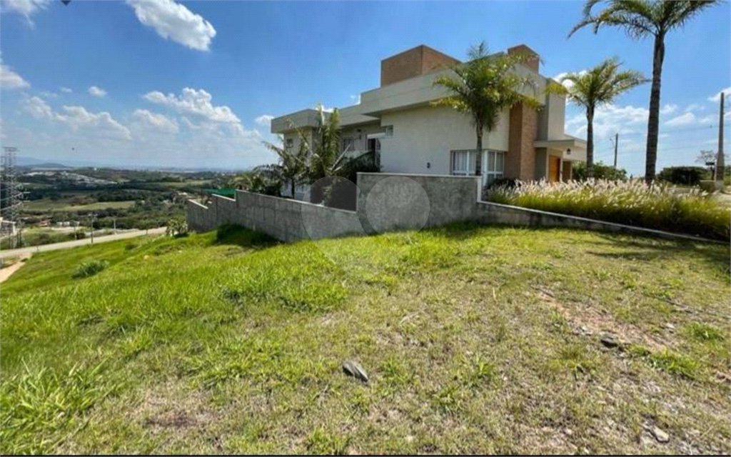 Terreno à venda no condomínio Residencial Campo de Toscana, Vinhedo - SP
