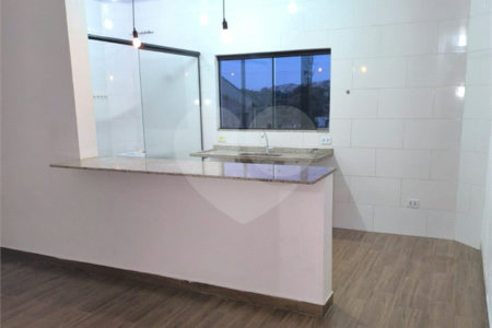 Casa à venda ou para alugar com 6 quartos, sendo 3 suítes,  em Jardim Vila Rica, São Paulo, SP
