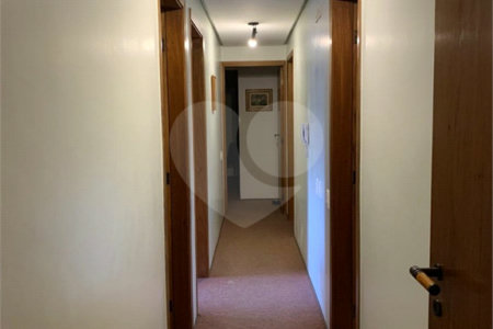 Apartamento à venda com 4 quartos, sendo 2 suítes, em Real Parque, São Paulo, SP