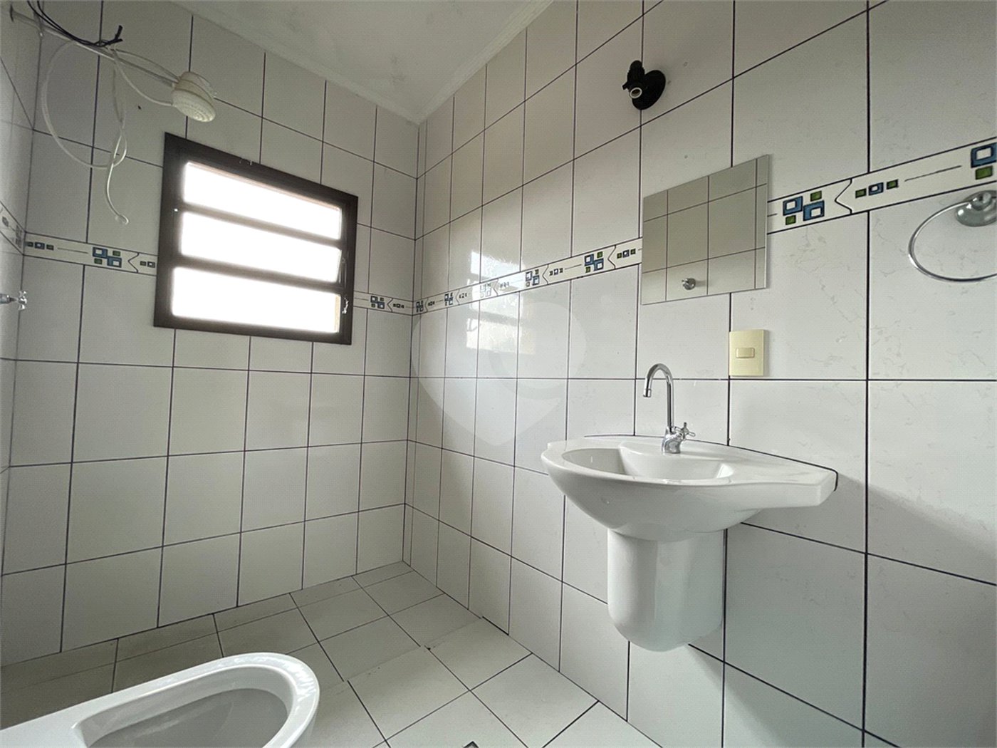 Sobrado à venda com 4 quartos, sendo 1 suíte, em Vila Nova Cachoeirinha, São Paulo, SP