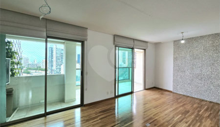 Apartamento à venda com 3 suítes em Brooklin, São Paulo, SP