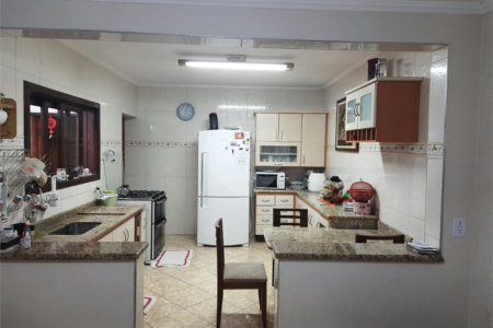 Casa à venda com 3 quartos, sendo 1 suíte, em Parque Terra Nova II, São Bernardo do Campo, SP