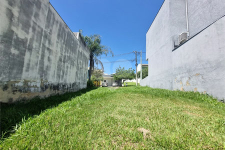 Terreno à venda no condomínio Horto Florestal Villagio, Sorocaba - SP