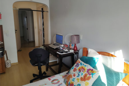 Apartamento à venda com 4 suítes em Jardim Marajoara, São Paulo, SP