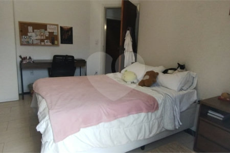 Casa à venda com 4 quartos, sendo 1 suíte, em Jardim Guadalajara, Sorocaba, SP