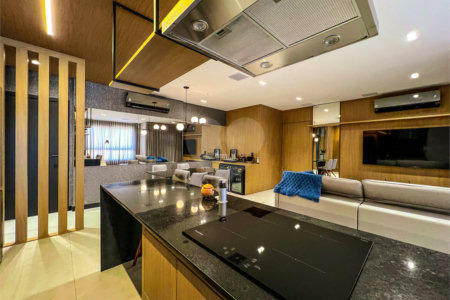 Apartamento à venda com 2 quartos, sendo 1 suíte,  em Despraiado, Cuiabá, MT