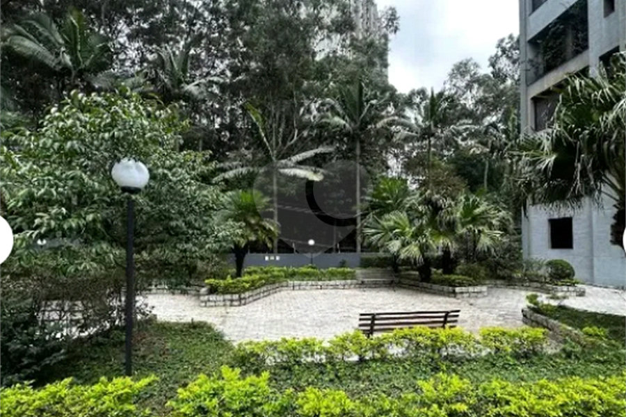Duplex à venda com 3 suítes em Morumbi, São Paulo, SP
