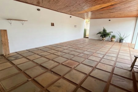 Casa à venda com 3 quartos, sendo 1 suíte, em Jardim das Oliveiras, Três Lagoas, MS