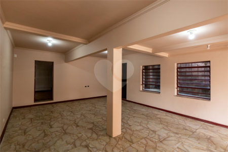 Casa à venda com 4 quartos, sendo 2 suítes, em Perdizes, São Paulo, SP